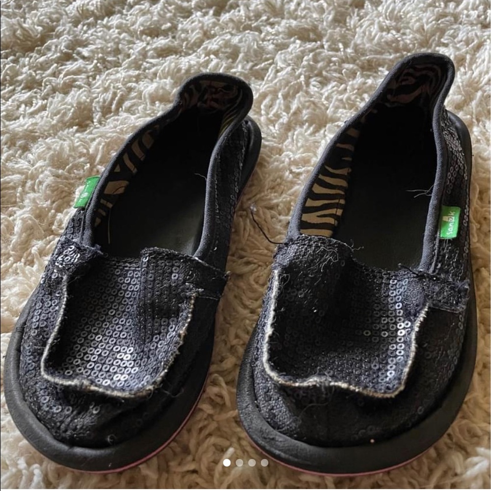 Girls Sanuk shoes size 13